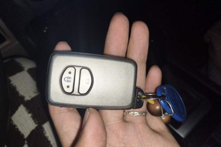 Used Toyota Prado  Vehicle Key