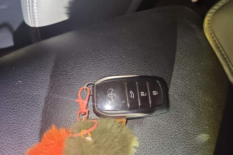 Used Toyota Prado 2016 2.7L Automatic Standard Edition Vehicle Key