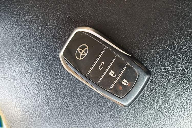 Used Toyota Prado 2016 2.7L Automatic Standard Edition Vehicle Key