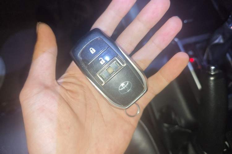 Used Toyota Prado 2016 2.7L Automatic Standard Edition Vehicle Key