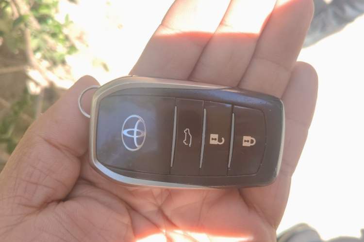 Used Toyota Prado 2016 2.7L Automatic Luxury Edition Vehicle Key
