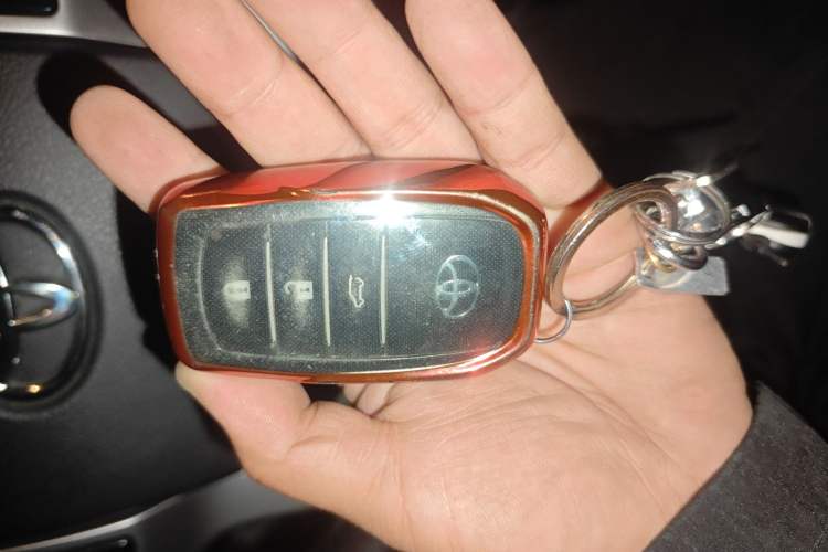 Used Toyota Prado 2016 2.7L Automatic Standard Edition Vehicle Key