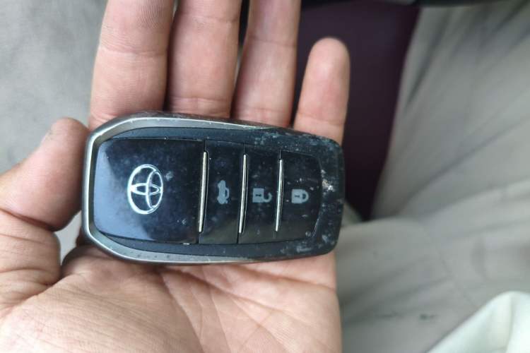 Used Toyota Prado  Vehicle Key