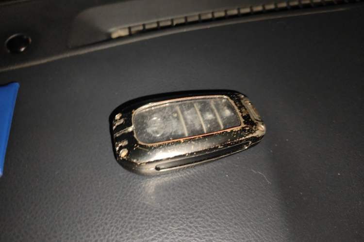Used Toyota Prado 2016 3.5L Automatic TX-L Vehicle Key