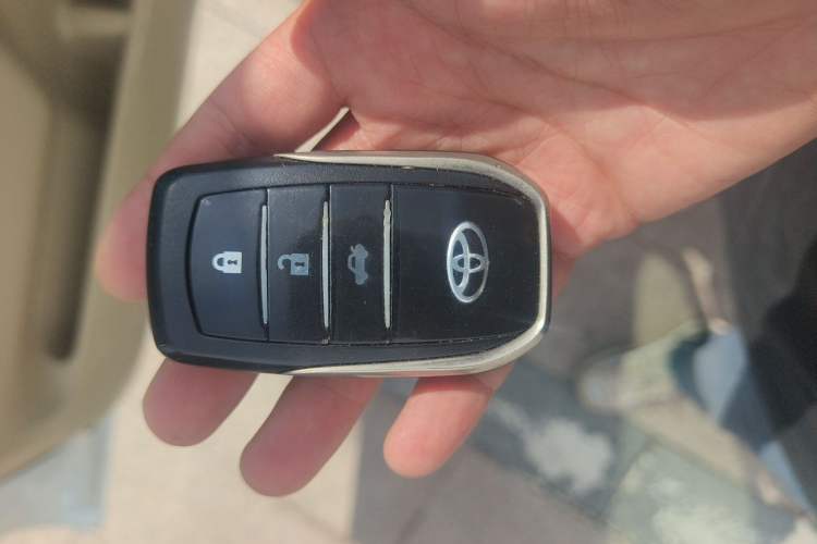 Used Toyota Prado  Vehicle Key