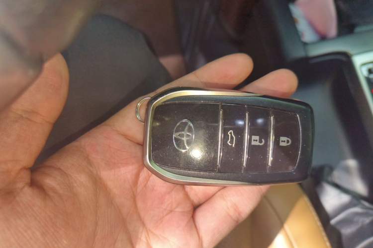 Used Toyota Prado 2016 3.5L Automatic VX NAVI Vehicle Key
