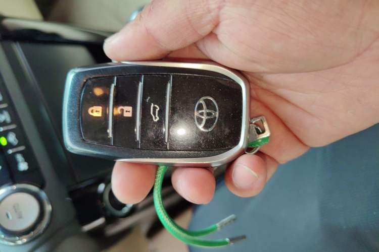 Used Toyota Prado 2016 2.7L Automatic Standard Edition Vehicle Key