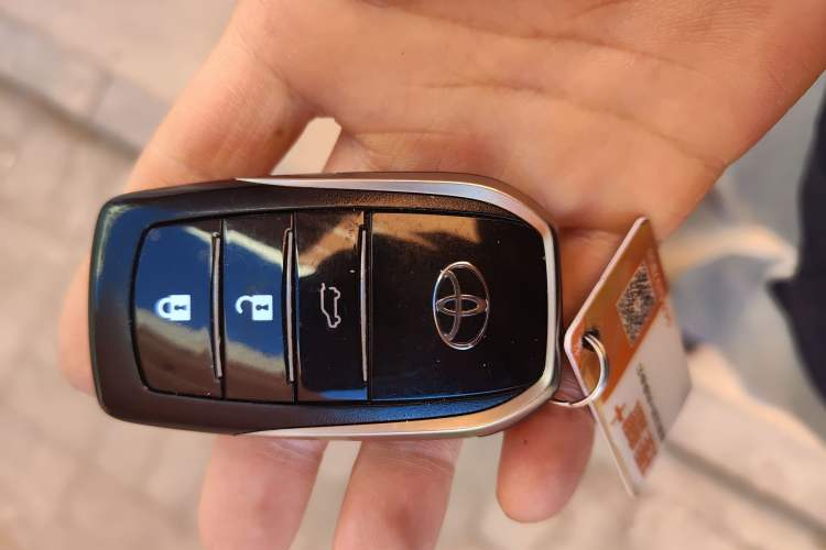 Used Toyota Prado 2016 2.7L Automatic Luxury Edition Vehicle Key