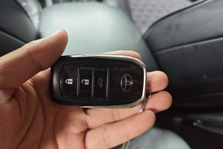 Used Toyota Prado 2016 2.7L Automatic Luxury Edition Vehicle Key