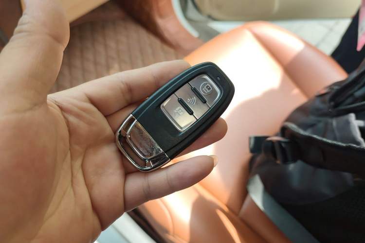Used Toyota Prado  Vehicle Key