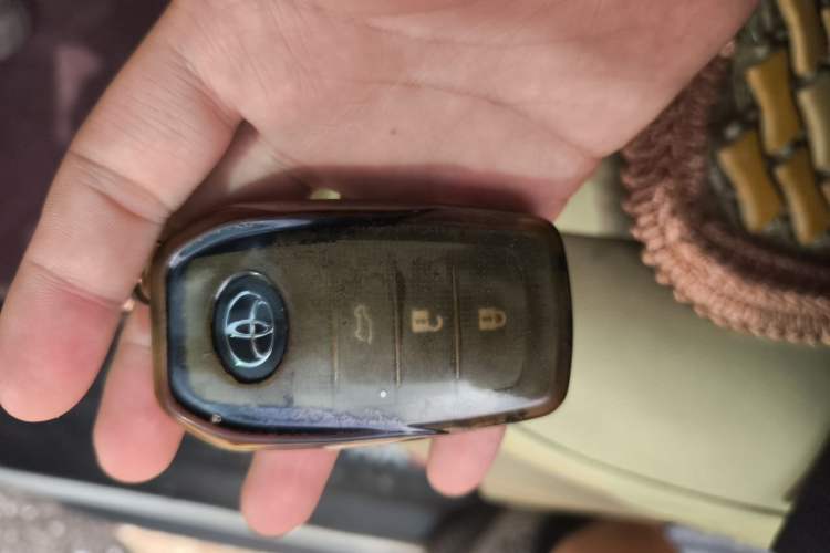 Used Toyota Prado 2016 2.7L Automatic Standard Edition Vehicle Key