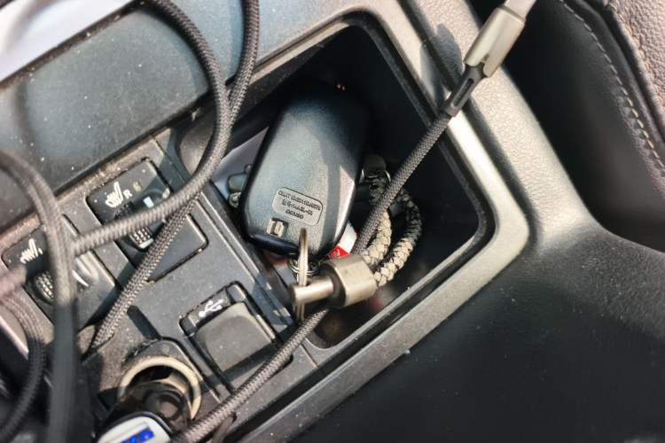 Used Toyota Prado 2016 3.5L Automatic TX-L NAVI Vehicle Key