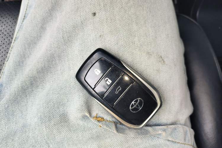 Used Toyota Prado 2016 3.5L Automatic VX NAVI Vehicle Key