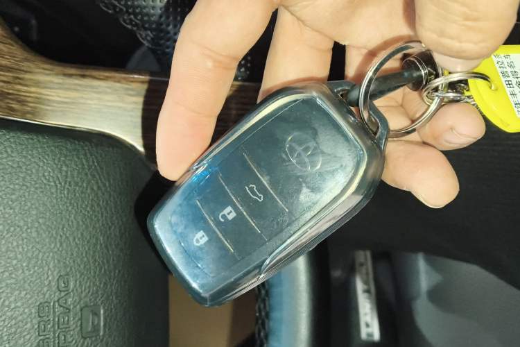 Used Toyota Prado 2016 2.7L Automatic Standard Edition Vehicle Key