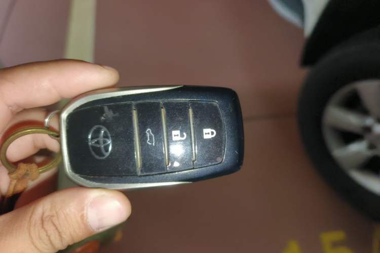 Used Toyota Prado 2016 3.5L Automatic TX-L NAVI Vehicle Key