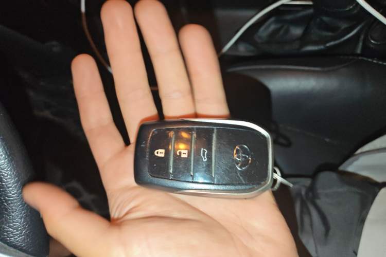 Used Toyota Prado 2016 2.7L Automatic Luxury Edition Vehicle Key