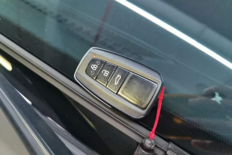 Used Toyota Prado 2016 2700 Middle East Version Vehicle Key