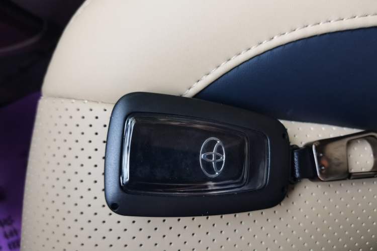 Used Toyota Prado  Vehicle Key