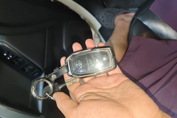 Used Toyota Prado 2016 2.7L Automatic Standard Edition Vehicle Key