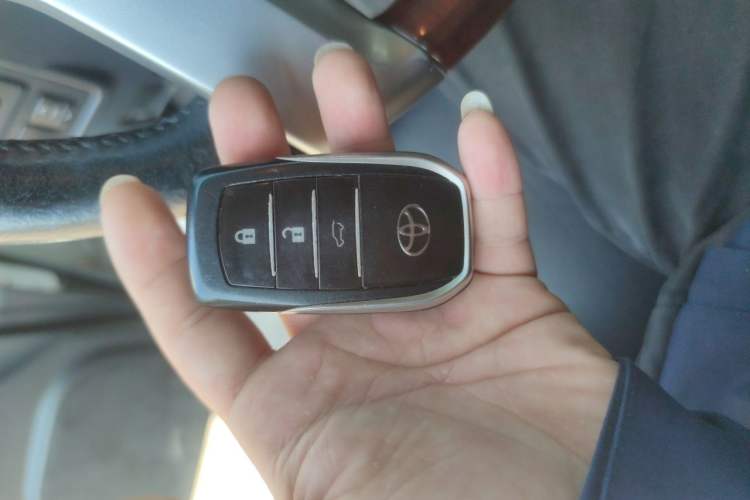 Used Toyota Prado 2016 3.5L Automatic VX NAVI Vehicle Key