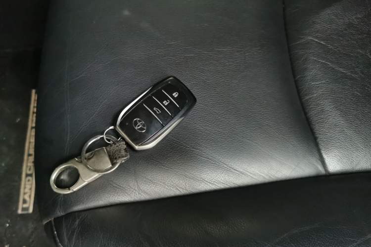 Used Toyota Prado 2016 2.7L Automatic Luxury Edition Vehicle Key