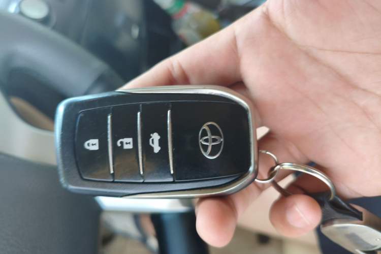 Used Toyota Prado  Vehicle Key