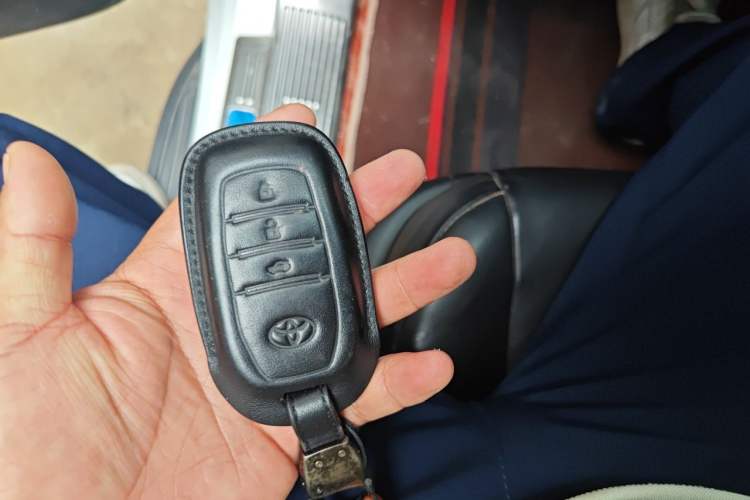 Used Toyota Prado 2016 2.7L Automatic Standard Edition Vehicle Key