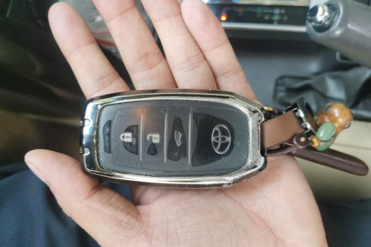 Used Toyota Prado 2016 2.7L Automatic Standard Edition Vehicle Key