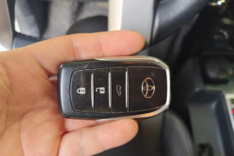 Used Toyota Prado 2016 2.7L Automatic Standard Edition Vehicle Key