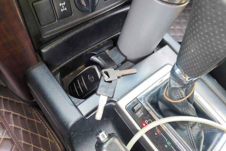 Used Toyota Prado 2016 3.5L Automatic TX-L NAVI Vehicle Key
