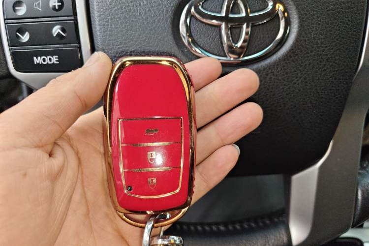 Used Toyota Prado 2016 2.7L Automatic Standard Edition Vehicle Key