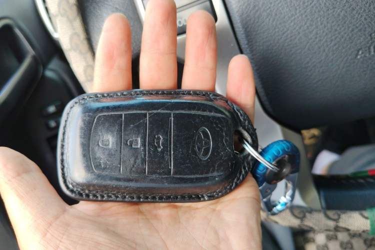 Used Toyota Prado 2016 2.7L Automatic Standard Edition Vehicle Key