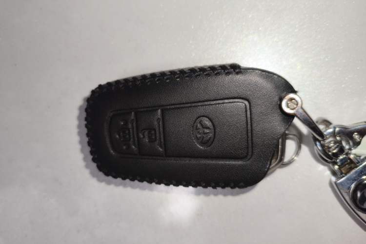 Used Toyota Prado 2016 2.7L Automatic Standard Edition Vehicle Key