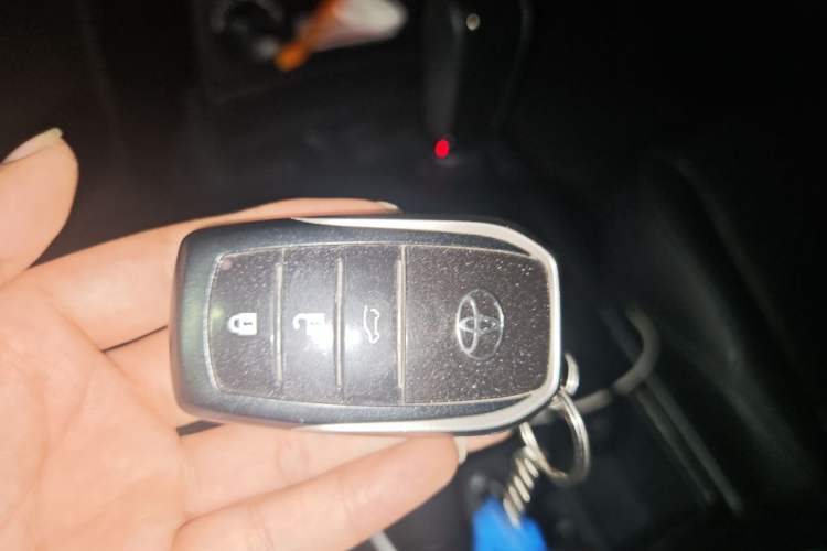 Used Toyota Prado 2016 2.7L Automatic Standard Edition Vehicle Key