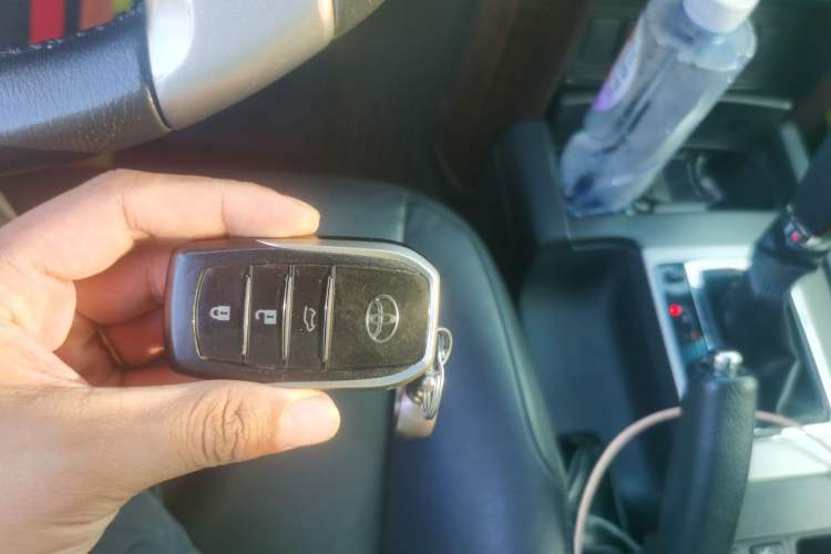 Used Toyota Prado 2016 3.5L Automatic TX-L NAVI Vehicle Key