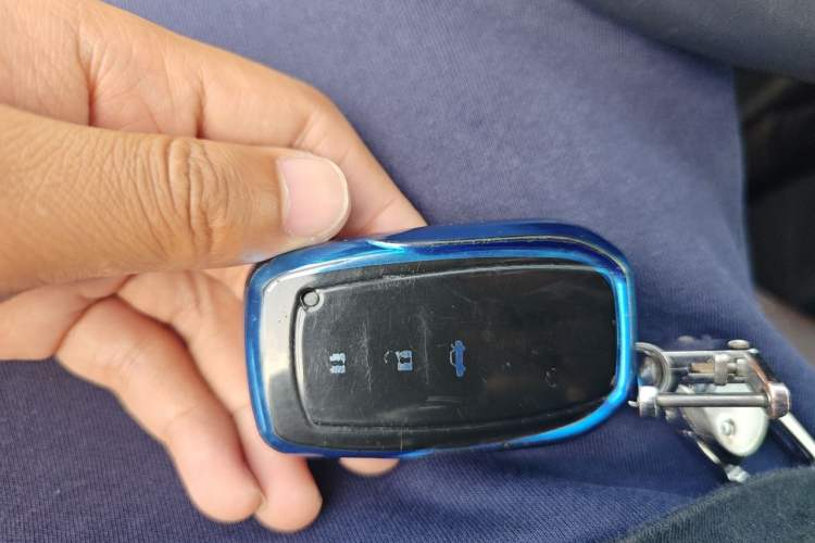 Used Toyota Prado 2016 2.7L Automatic Standard Edition Vehicle Key
