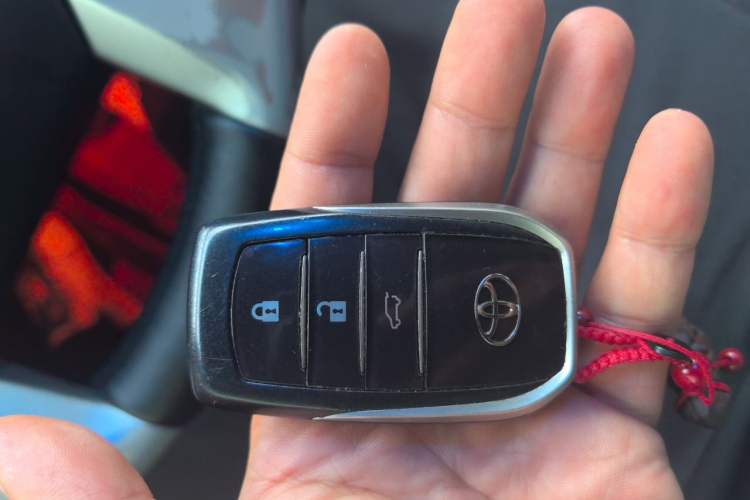 Used Toyota Prado 2016 2.7L Automatic Standard Edition Vehicle Key