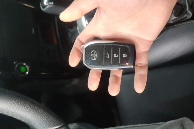 Used Toyota Prado 2016 2.7L Automatic Luxury Edition Vehicle Key