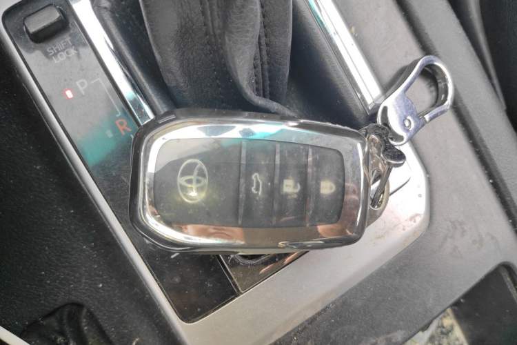 Used Toyota Prado 2016 2.7L Automatic Standard Edition Vehicle Key