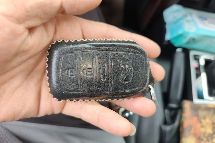 Used Toyota Prado 2016 3.5L Automatic TX-L NAVI Vehicle Key