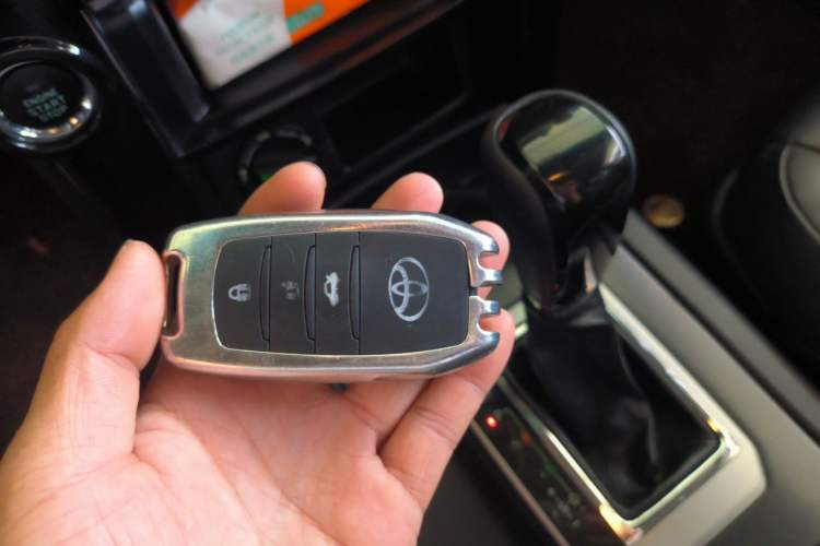 Used Toyota Prado 2016 2.7L Automatic Luxury Edition Vehicle Key