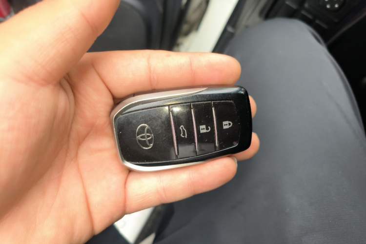 Used Toyota Prado 2016 2.7L Automatic Standard Edition Vehicle Key