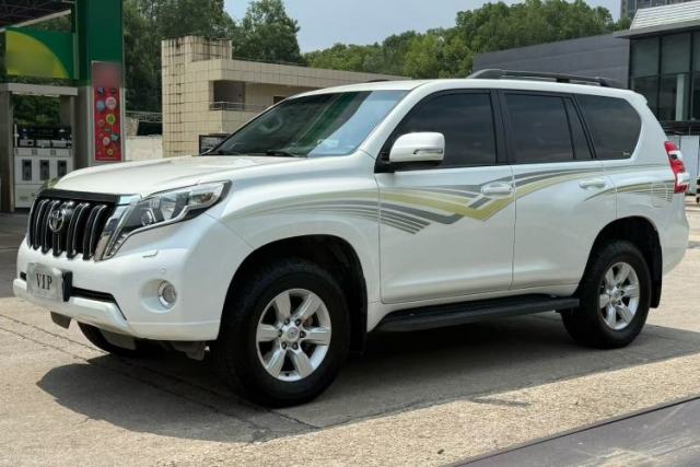 Ojetý Toyota Prado 2016 2.7L Automatic Luxury Edition