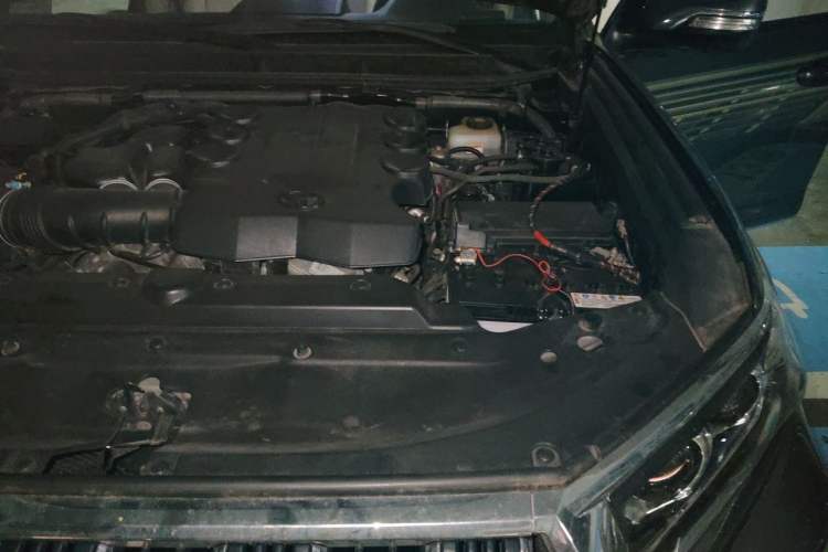 Used Toyota Prado  Engine Bay Left