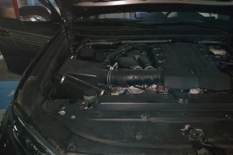 Used Toyota Prado  Engine Bay Right