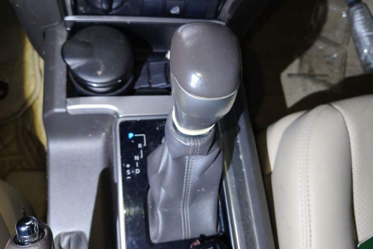 Used Toyota Prado  Gear Lever