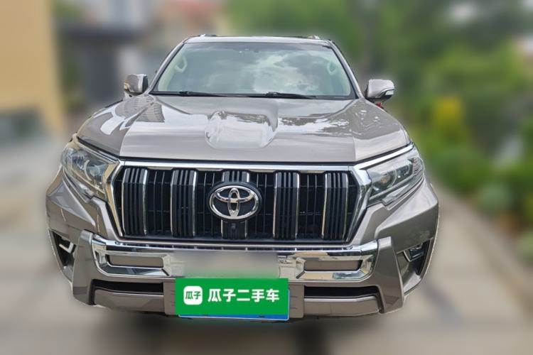 Used Toyota Prado 2017 4000 TXL Dual Airbags Side-Mounted – Middle East Version Front
