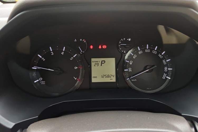 Used Toyota Prado 2017 4000 TXL Dual Airbags Side-Mounted – Middle East Version Instrument Cluster