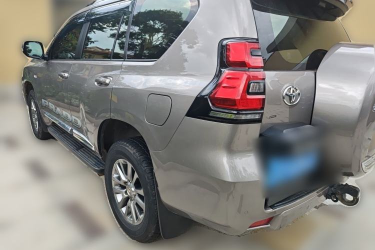 Used Toyota Prado 2017 4000 TXL Dual Airbags Side-Mounted – Middle East Version Rear Left 45 Deg