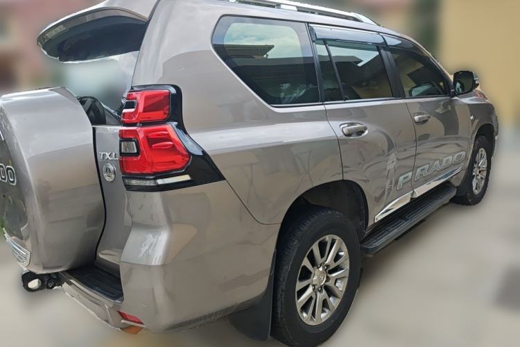 Used Toyota Prado 2017 4000 TXL Dual Airbags Side-Mounted – Middle East Version Rear Right 45 Deg